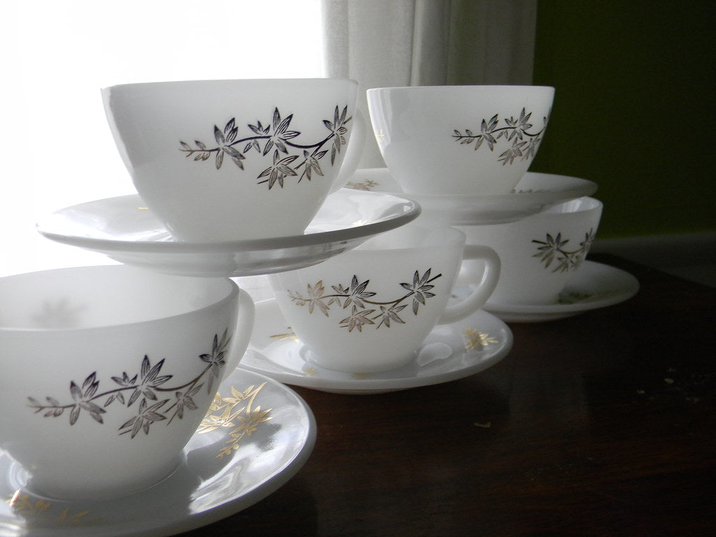 How to Date Federal Glass: A Collector’s Guide