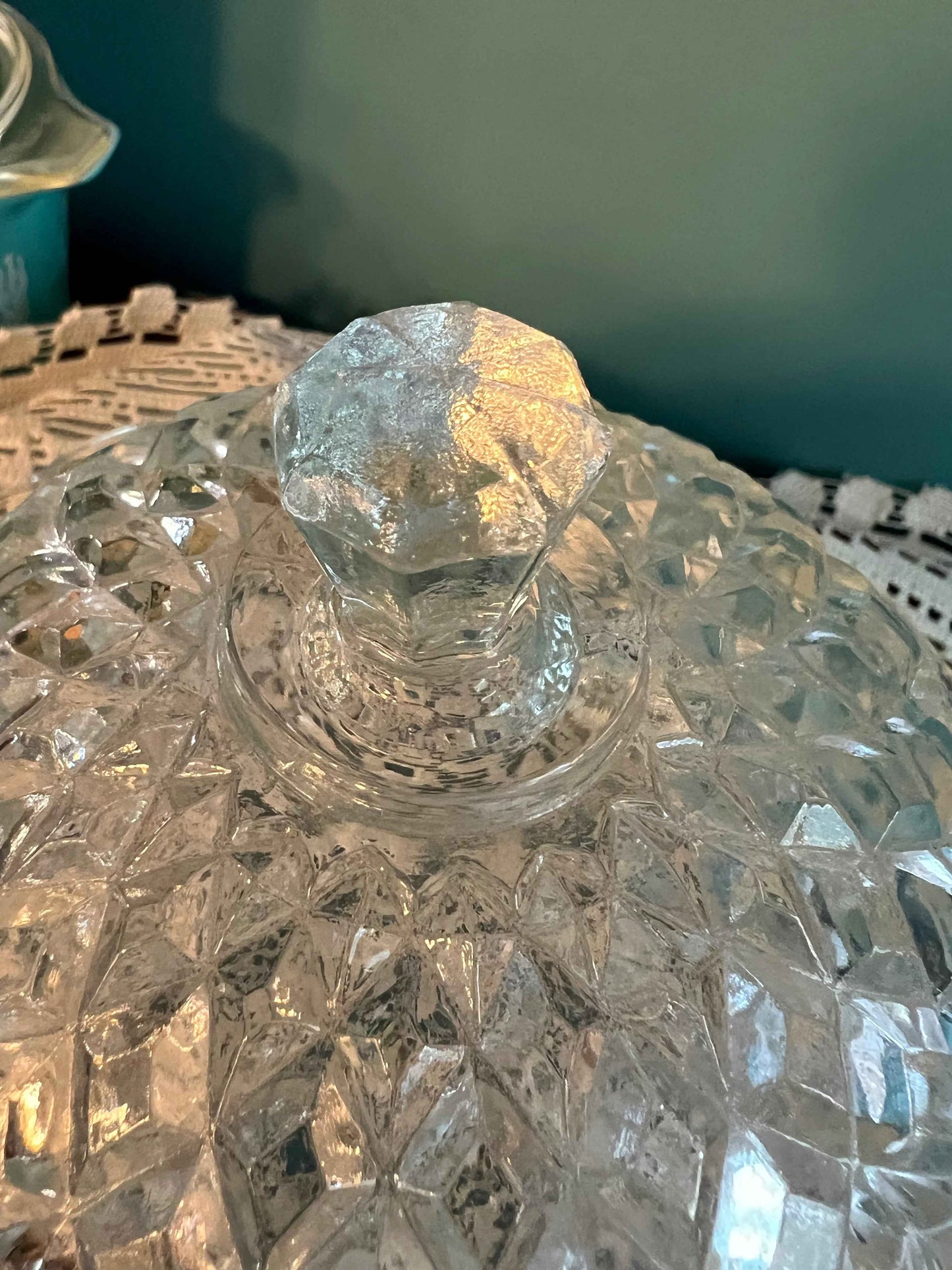 Vintage Anchor Hocking Prescut Pineapple Covered Butter Dish – 1940s–1970s Depression Glass