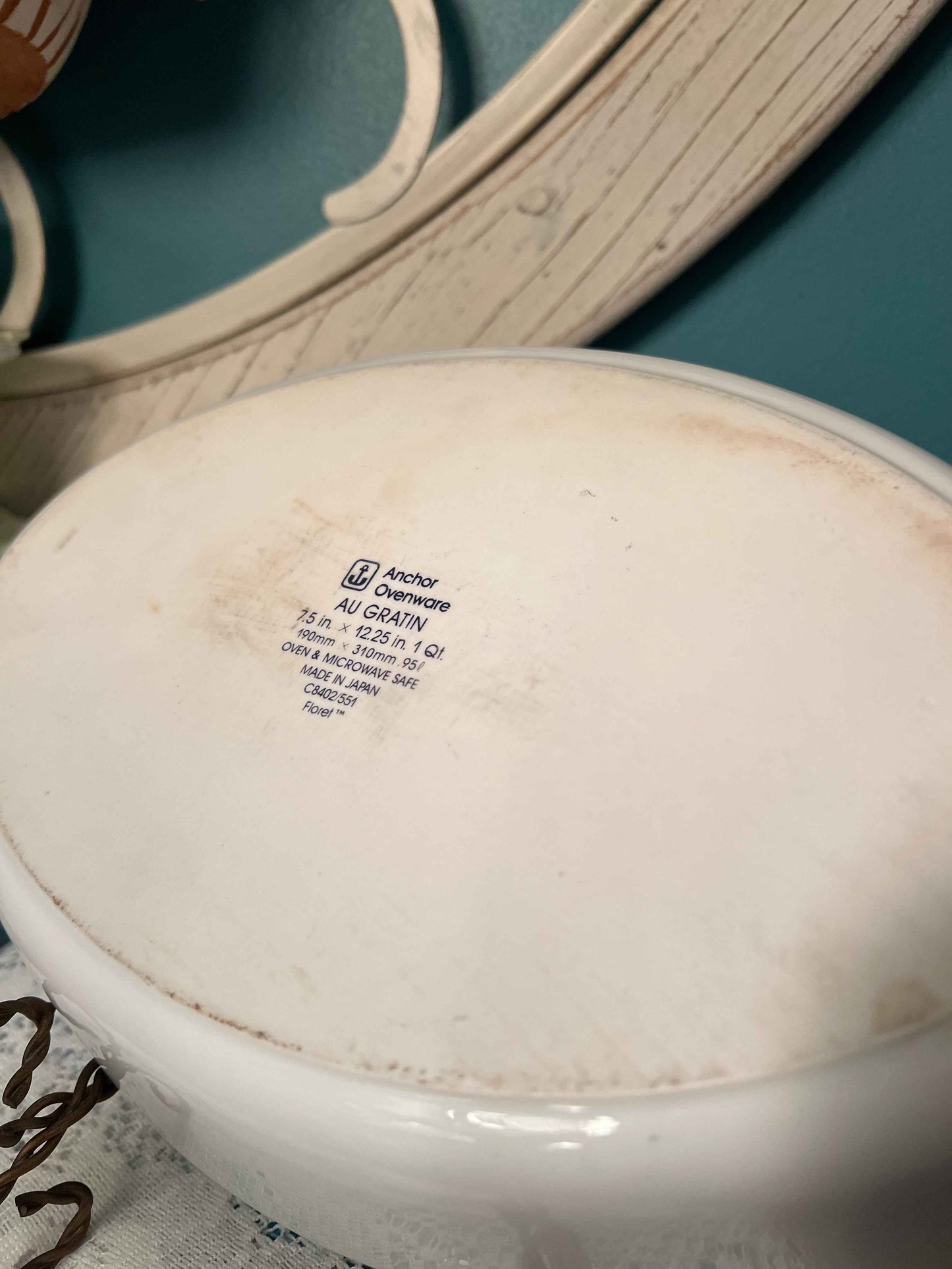 Anchor Hocking Ovenware Au Gratin Casserole Dish | 1 Quart | Vintage Floret Pattern