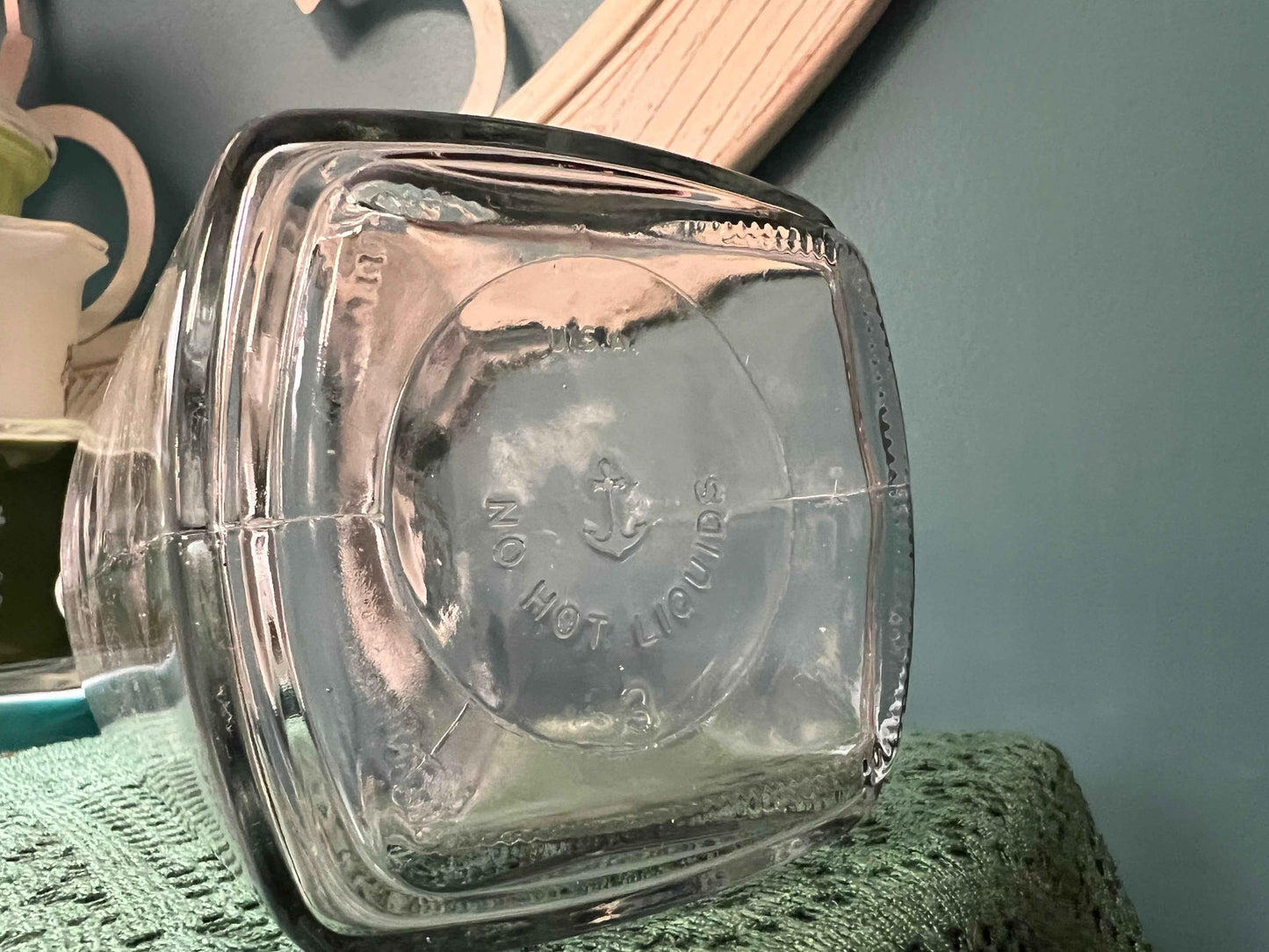 Anchor Hocking Quadro Glass Jug Pitcher 1 Qt | Clear Smooth Square Glass Pitcher with Lid