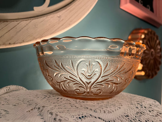 1939–1940 Depression Glass Sandwich pattern pink bowl by Anchor Hocking