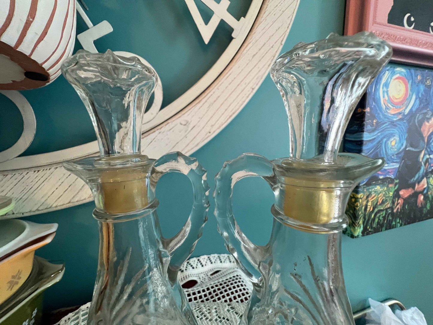 Vintage Anchor Hocking Star of David Cruet Set – 2 Glass Oil & Vinegar Bottles with Stoppers, 7 1/2”