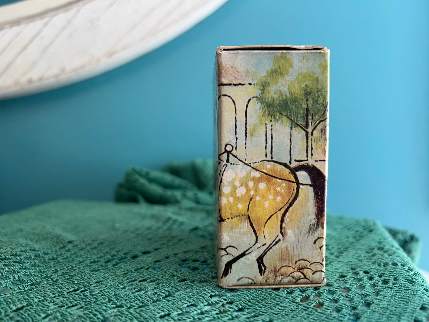 Avon Courting Carriage Box