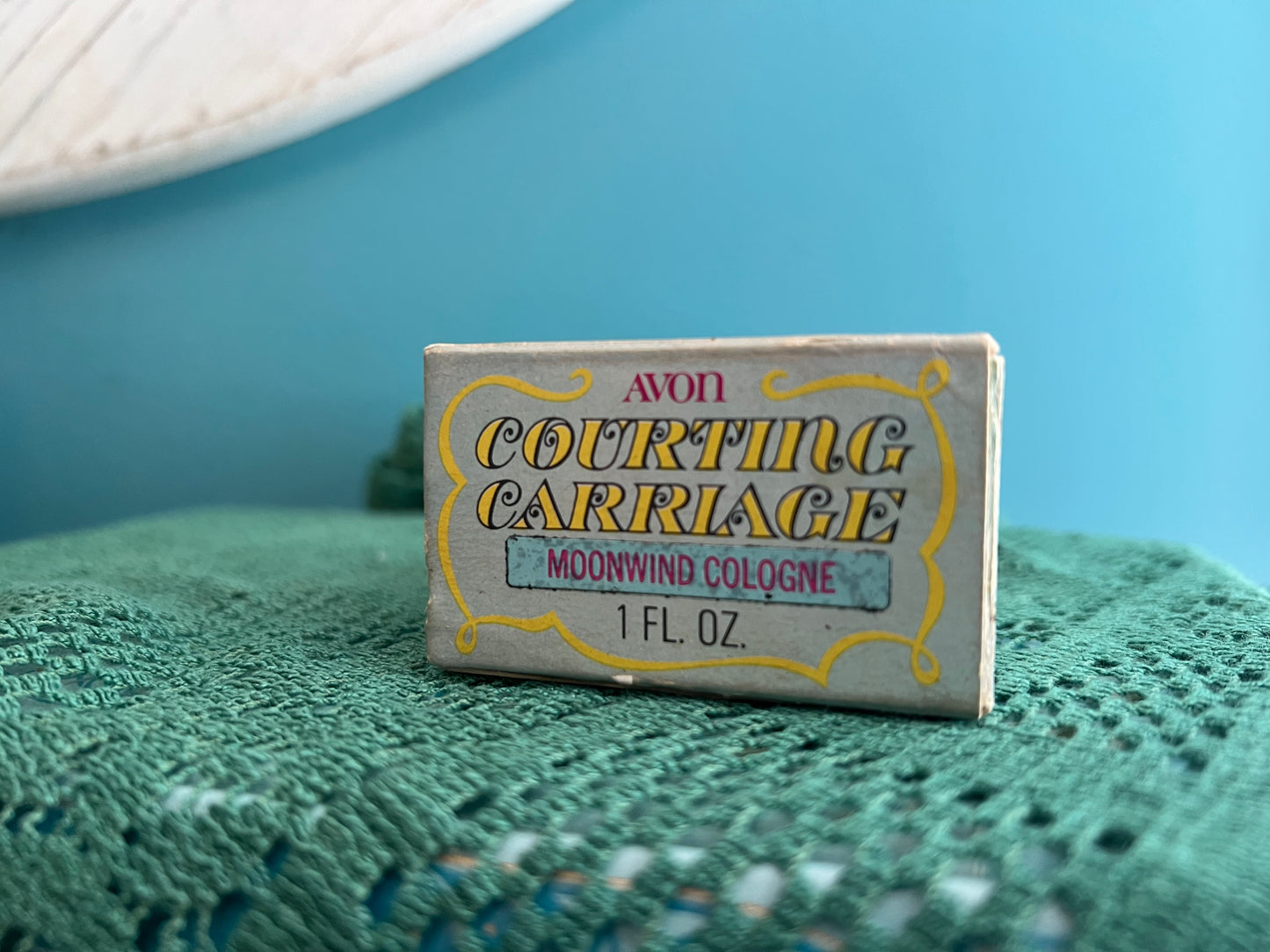 Vintage Avon Courting Carriage Moonwind cologne