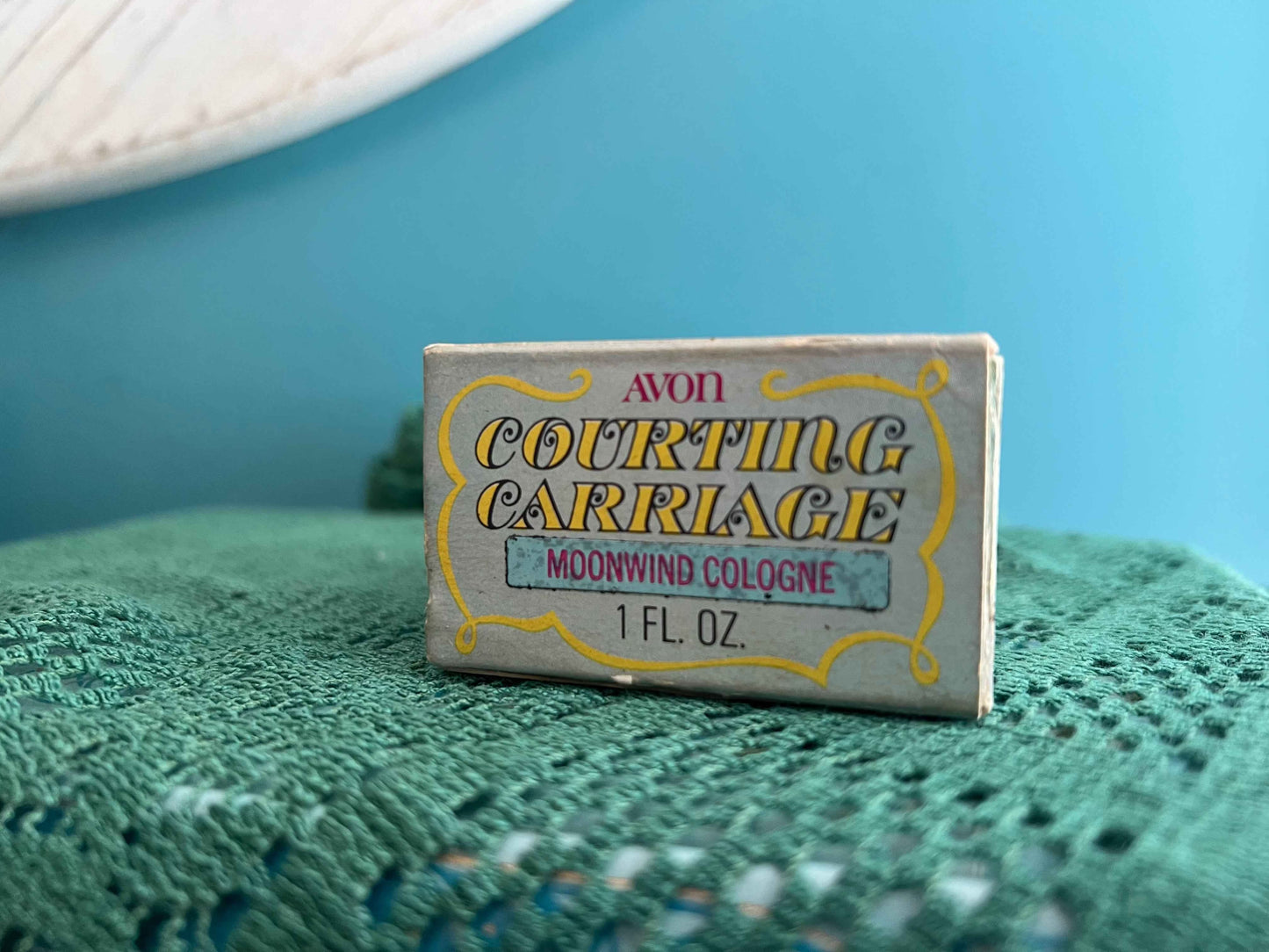 Vintage Avon Courting Carriage Moonwind Cologne β 1 fl. oz. Perfume Bottle | Collectible Avon Fragrance