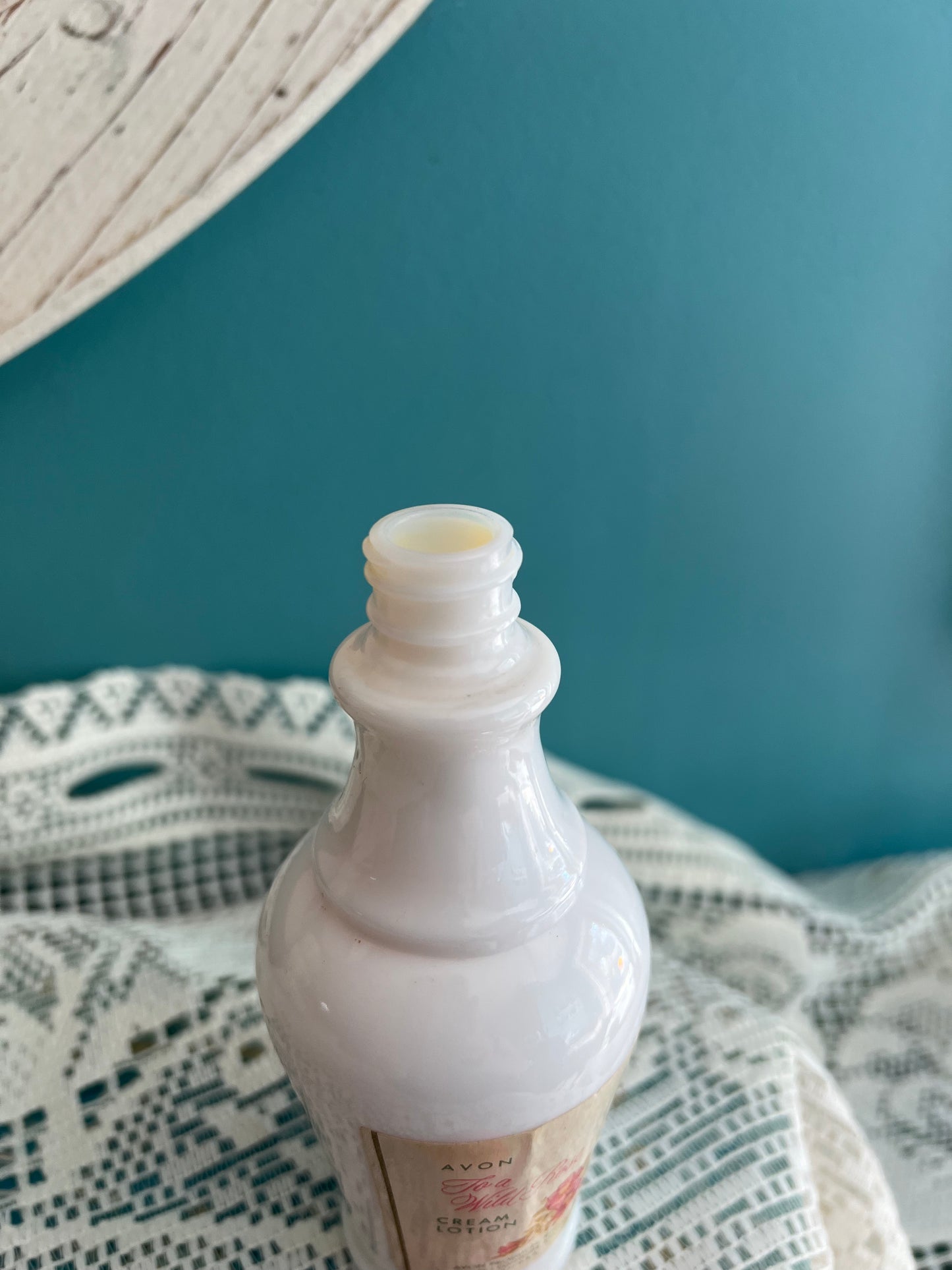To a Wild Rose cream lotion