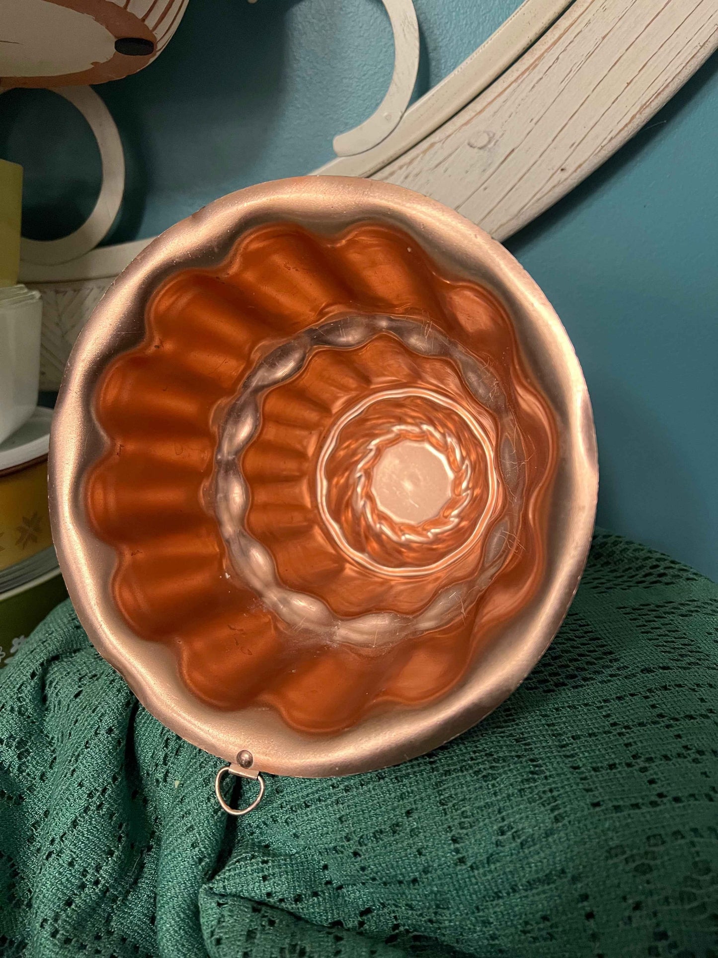 Vintage Copper Pudding Mold – 3-Tier Jello Form, Decorative English-Style Mold