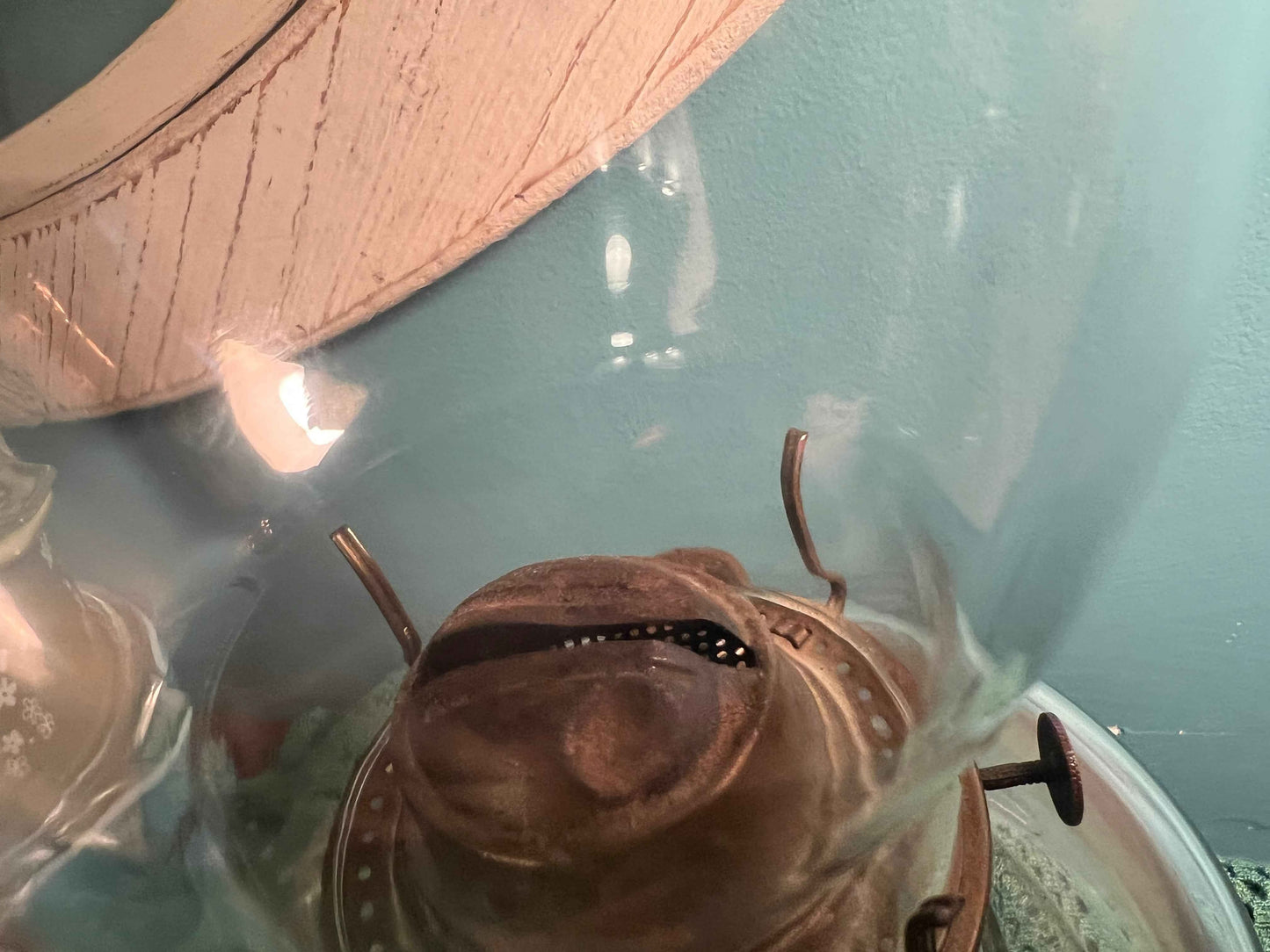 E Miller Co Oil Lamp - Queen Anne No. 1 | 10" | Vintage Home Decor