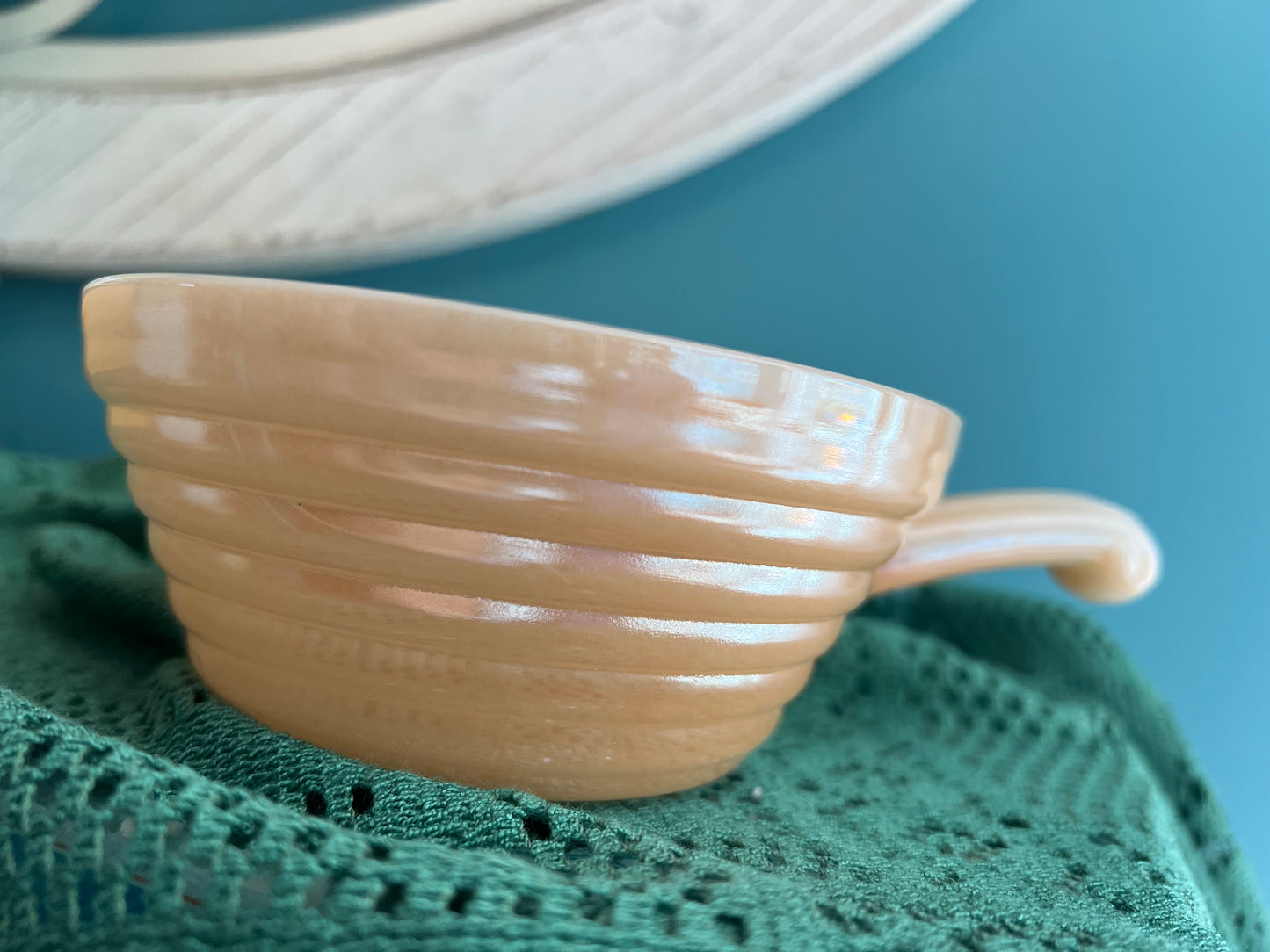 Oven-proof milk glass