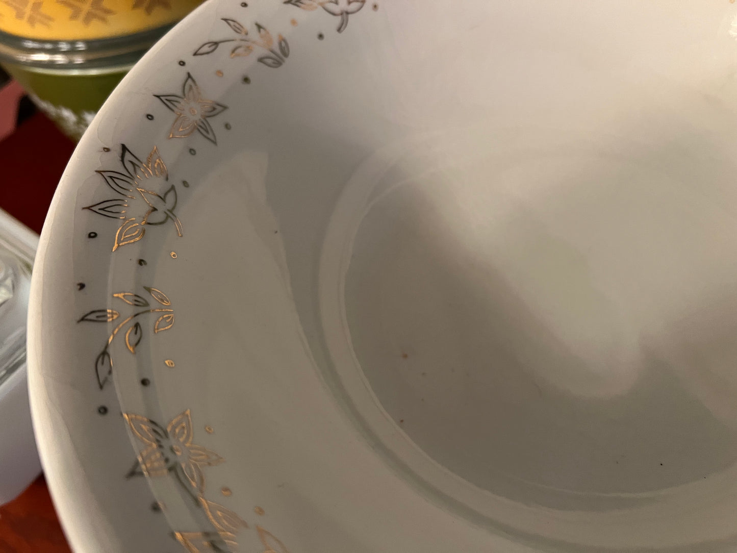 Star Flower by French Saxon 9” Serving Bowl