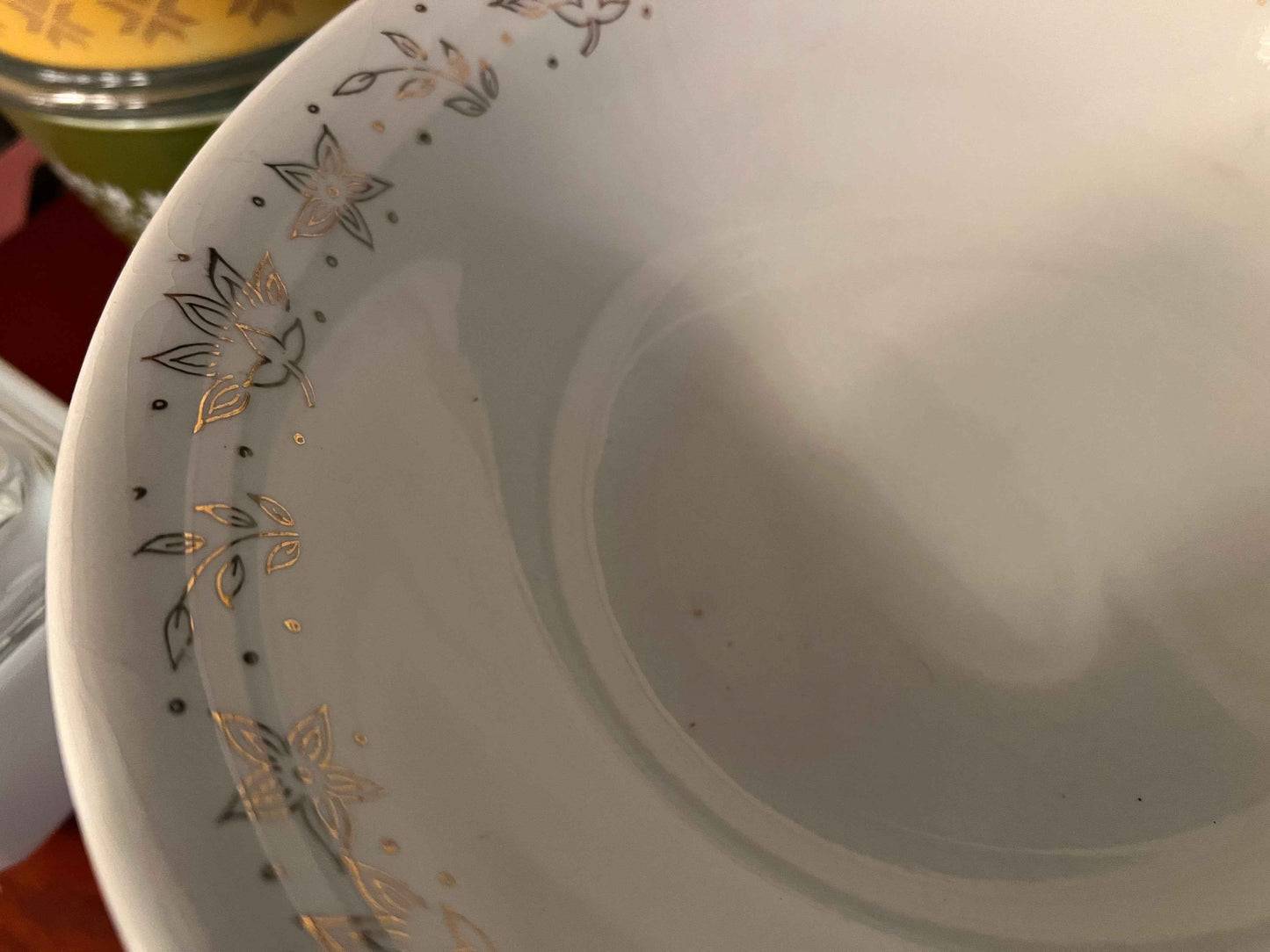 Star Flower by French Saxon 9” Serving Bowl – 22K Gold Trim for Dining or Display