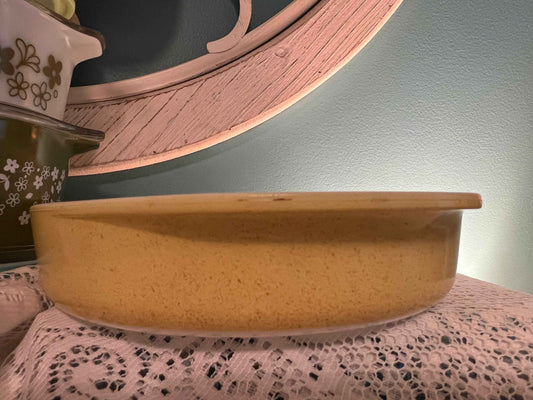 Vintage Pyrex Desert Dawn Yellow Pie / Cake Pan – Speckled Reddish-Brown Pattern, #42 (1955)