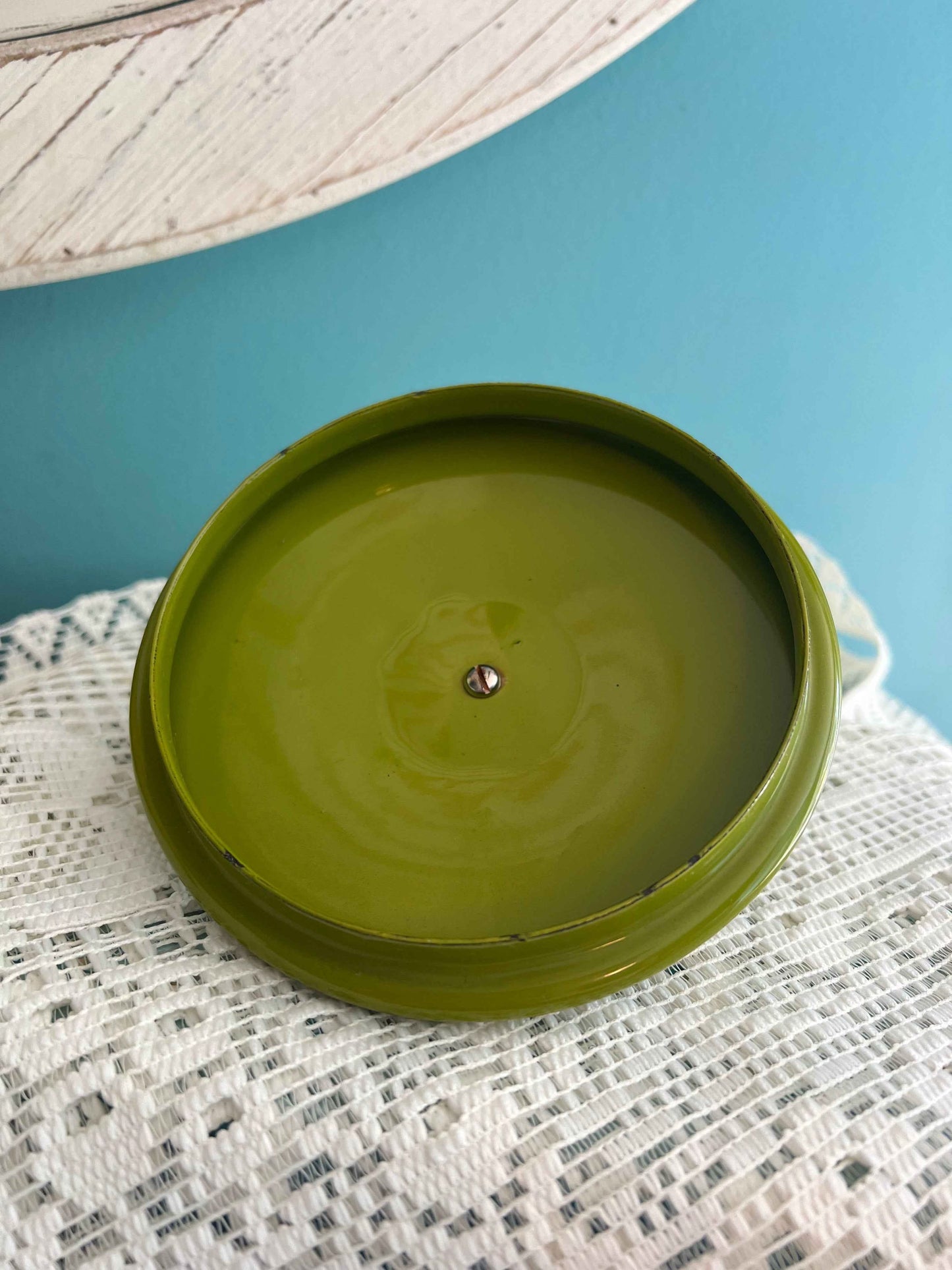 Vintage Imperial Enamel Saucepan – Olive Green with Yellow & White Flowers, Wood Handle & Knob, 1970s Fondue Pot