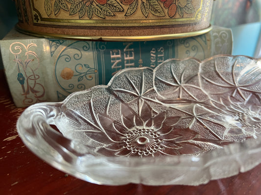 Indiana Glass Lily Pons Clear Glass Pickle/Relish/Candy Dish
