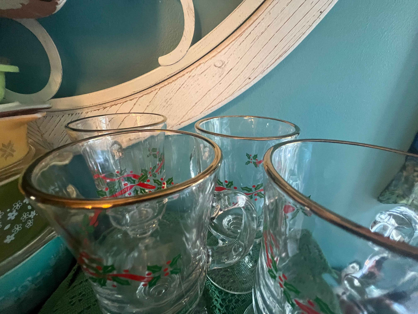 Vintage Arby’s Holly Berry Mugs – Set of 4 Heavy Base Libbey Glass, Gold Rimmed for Irish Coffee & Egg Nog