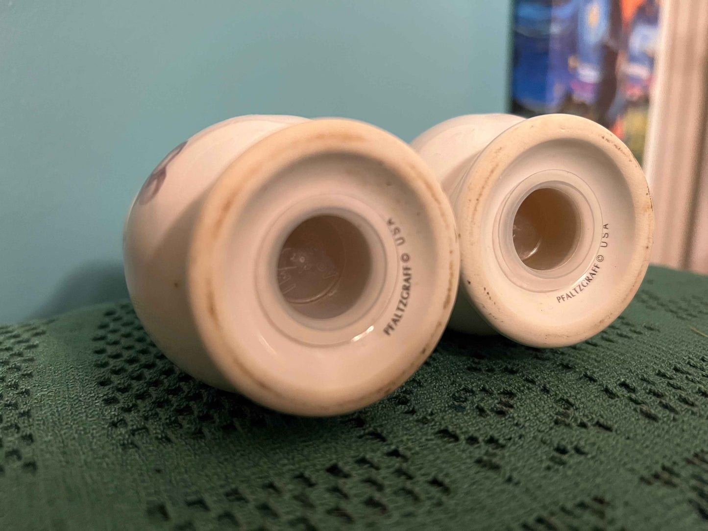 Vintage Pfaltzgraff Grapevine Salt & Pepper Shaker Set – Discontinued Stoneware