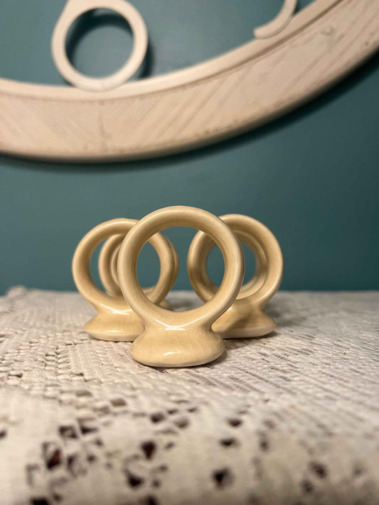 Vintage Pfaltzgraff Village Napkin Rings - Set of 7 | Vintage Tableware