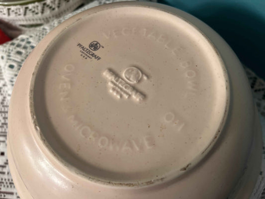 Vintage Pfaltzgraff Remembrance Vegetable/Serving Bowl – Pink, Peach & White Flowers, 1980s