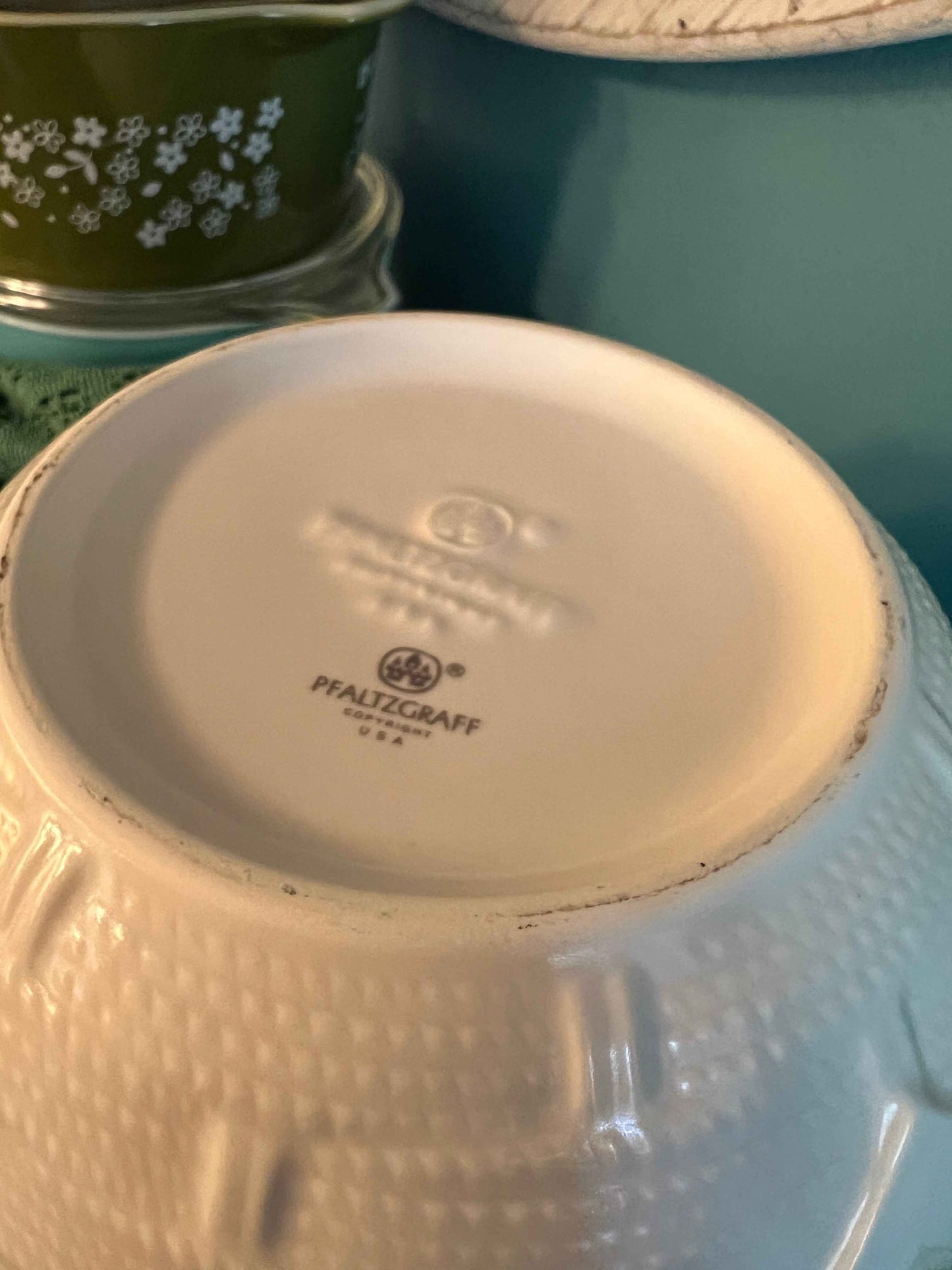 Pfaltzgraff Tea Rose Basket Bowl – Vintage Stoneware 7 1/4"