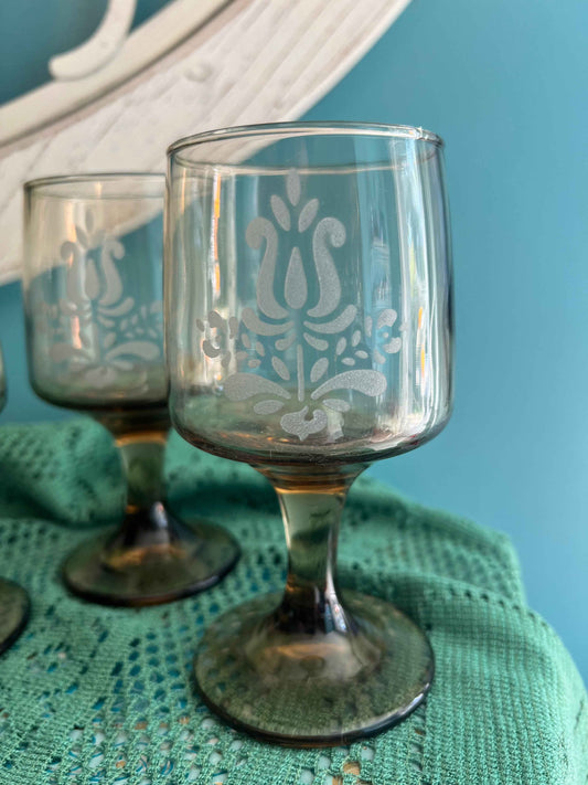 Vintage Pfaltzgraff Village Etched Glass Water Goblets Set of 3 – 5.75" Early American Pattern
