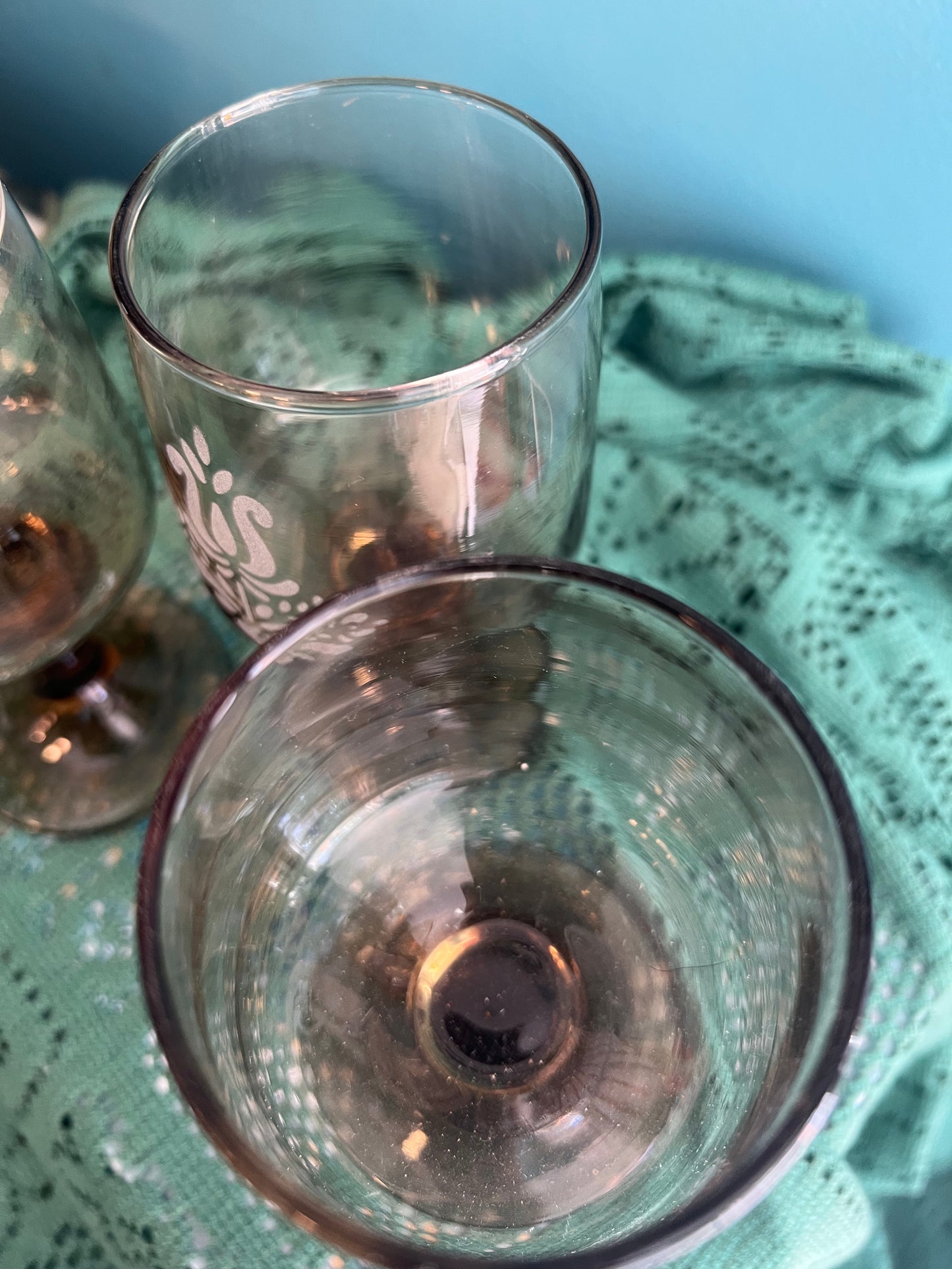 Early American-style etched glass Pfaltzgraff water glasses