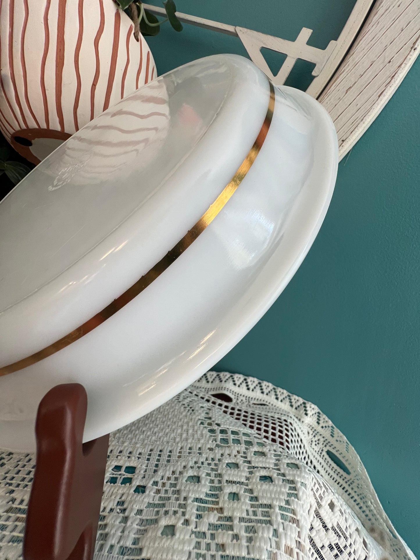 Vintage 1970s Pyrex milk glass pie plate #210 with gold band