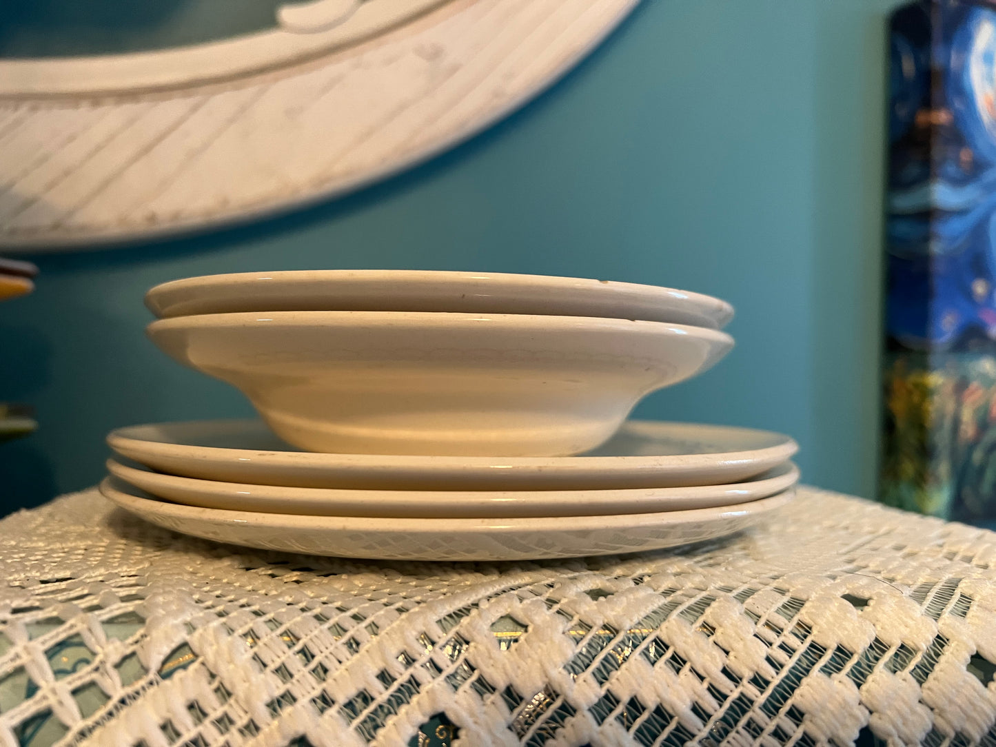 Vintage small bowls and bread/dessert plates for display or use