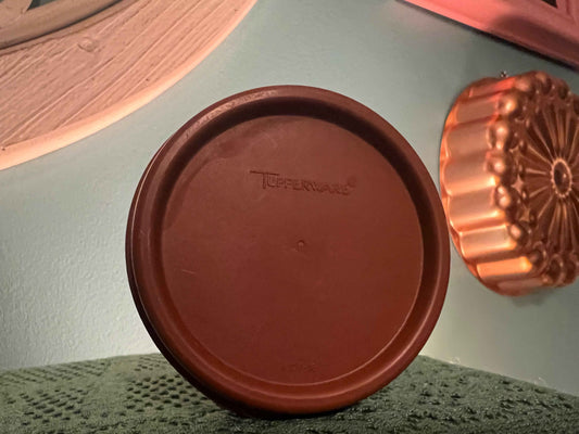 Vintage Tupperware Modular Mates 1641 Food Storage Container – 22 Fl. Oz., Brown Lid, 1970s