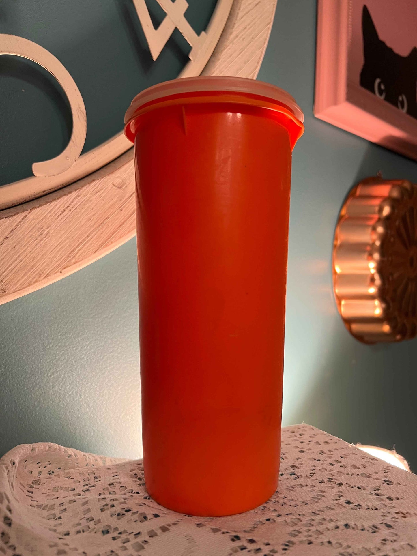 Vintage Tupperware #262 1 Qt Juice & Storage Container – Bright Orange, 40 oz, 1970s