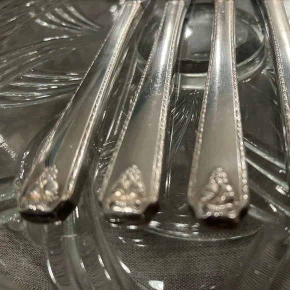 Vintage Prestige Silver Bordeaux Silverplate Knives β Set of 4 - Timeless Tableware