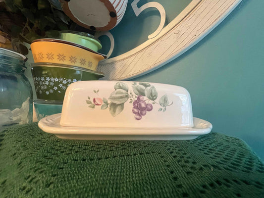 Vintage Pfaltzgraff Pottery: A Collector’s Guide to Patterns, History, and Value