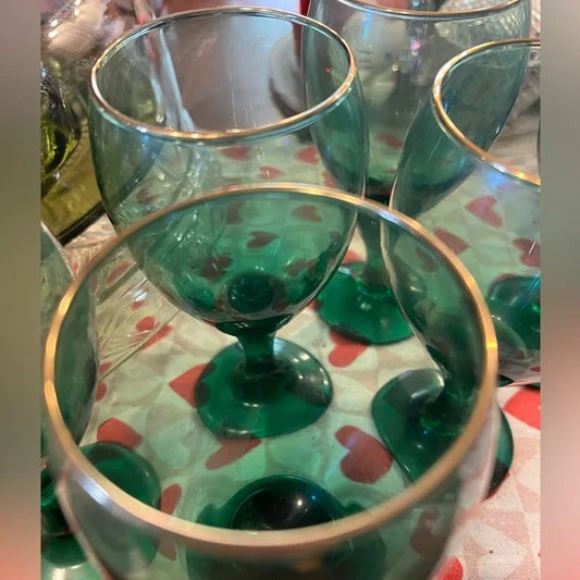 Vintage Find Highlight: Libbey Juniper Green Gold Rim Goblets - Dusty Treasures