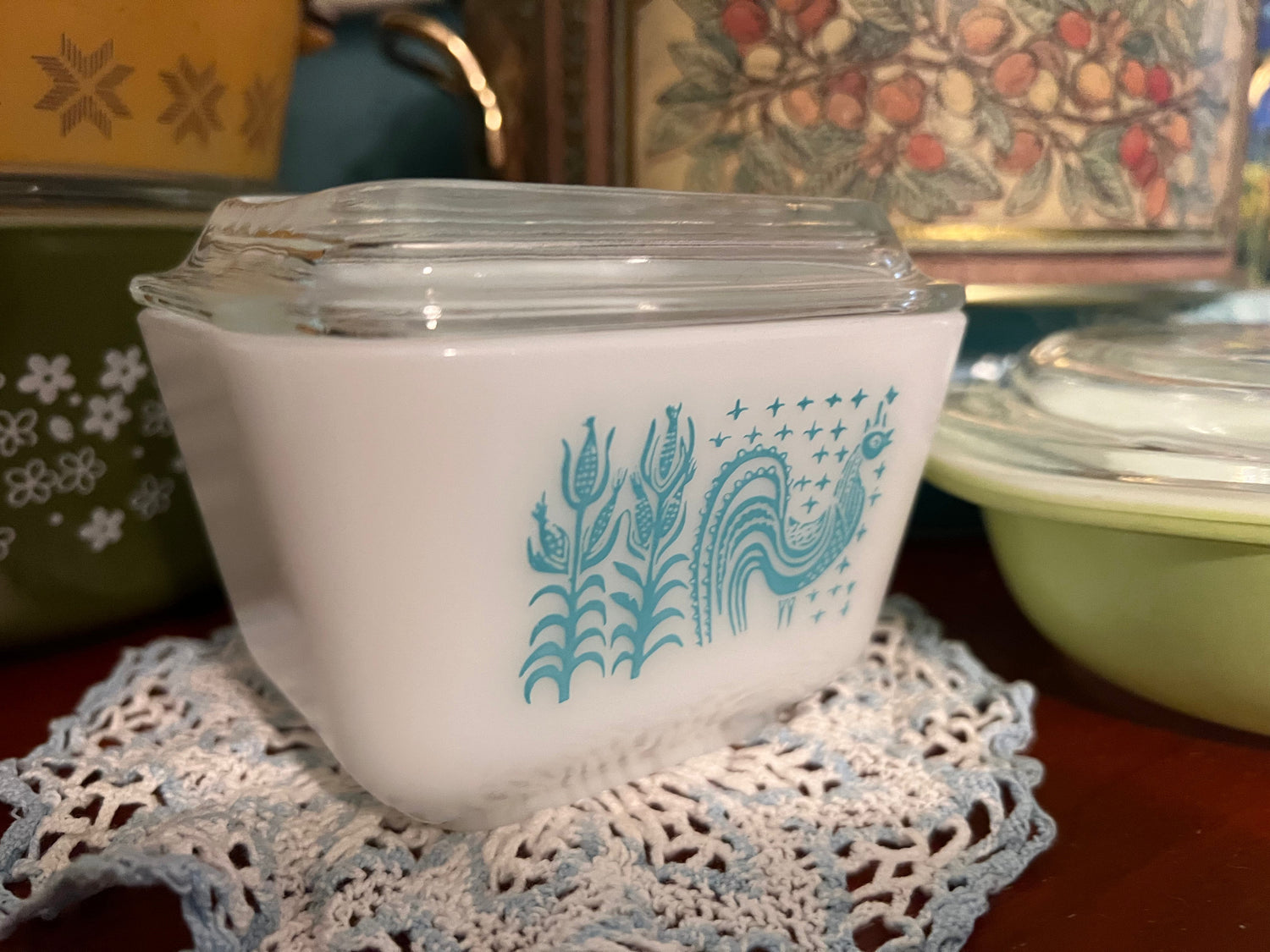 Pyrex Glass Collection – Vintage Bowls, Dishes & Plates - Dusty Treasures