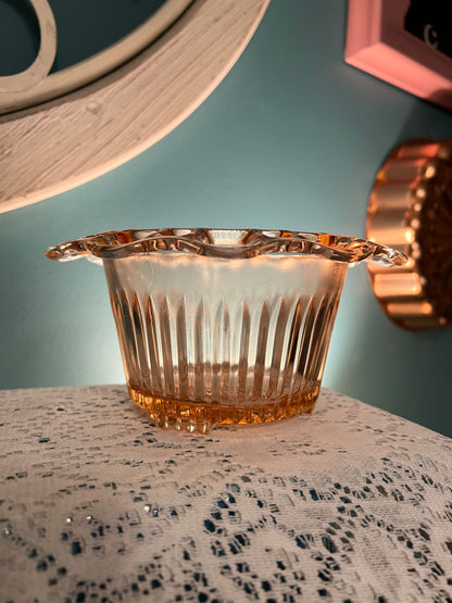 Vintage Anchor Hocking Old Colony Lace Edge pink Depression glass serving bowl