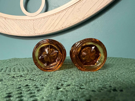 Vintage Anchor Hocking Georgian-Style Amber Honeycomb Glass Salt & Pepper Shakers