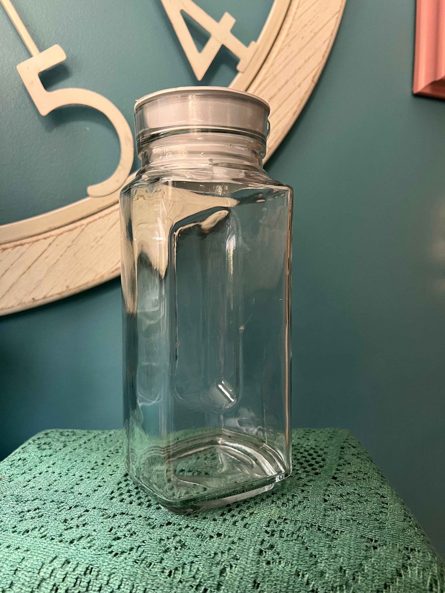 Anchor Hocking Quadro Glass Jug Pitcher 1 Qt | Clear Smooth Square Glass Pitcher with Lid