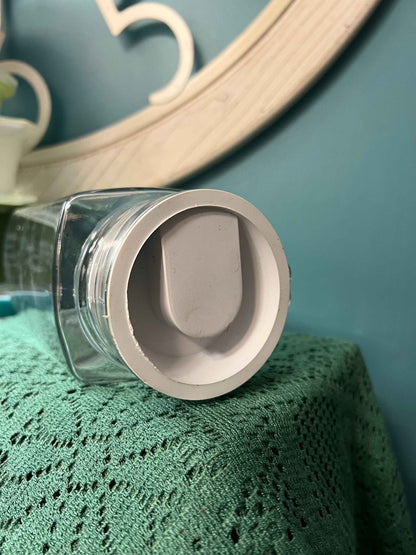 Anchor Hocking Quadro Glass Jug Pitcher 1 Qt | Clear Smooth Square Glass Pitcher with Lid