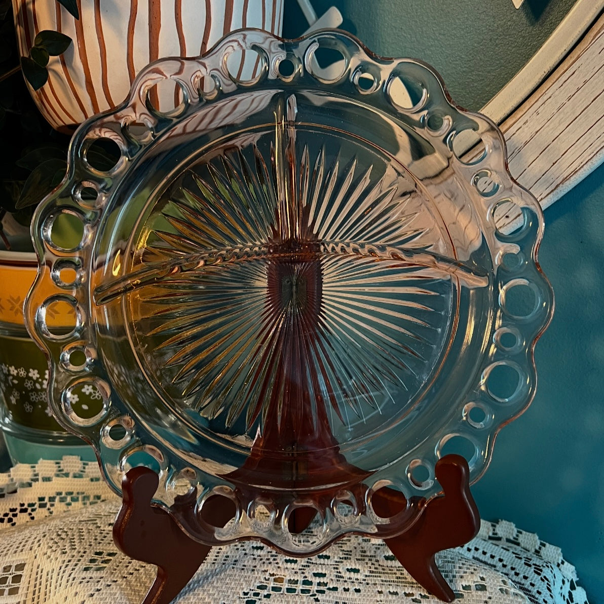 Vintage Anchor Hocking Lace Edge Pink grill plate 10 1/2 inches wide