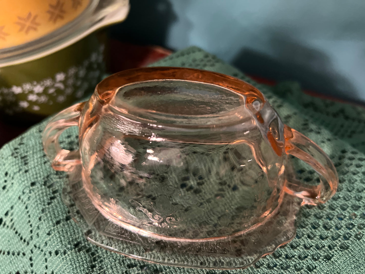 Princess Pink Depression Glass sugar bowl Anchor Hocking 1931–1935