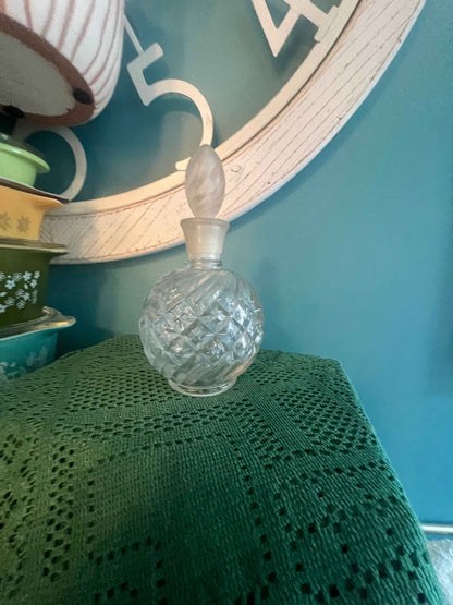 Vintage Avon Soft Swirls Clear Glass Bath Oil Decanter – 8 fl. oz
