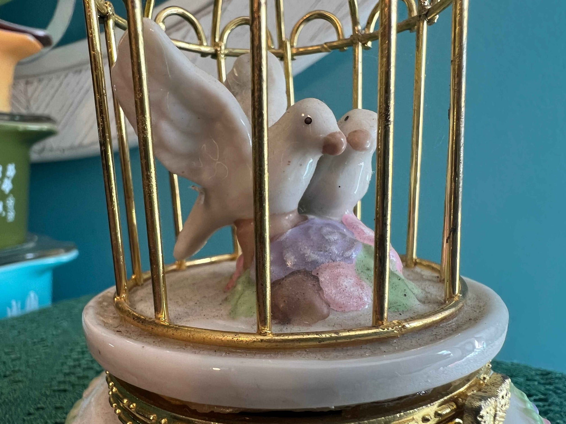 Vintage Ceramic Bird Cage Trinket Box with Porcelain Love Birds – Mini Jewelry Holder, Ring Holder, Nightstand Box