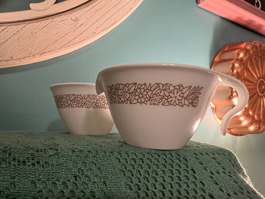 Vintage Corelle Woodland Brown cream and sugar set for collectors
