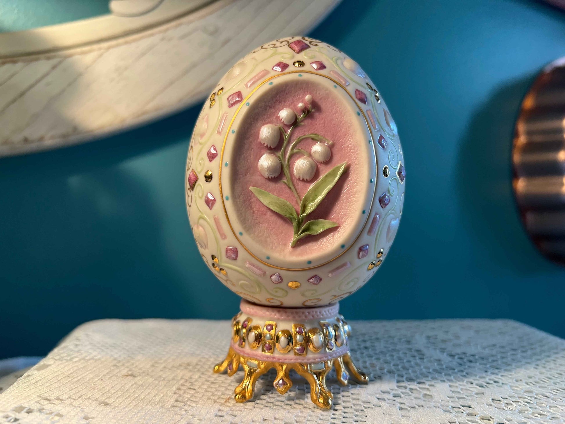 Cybis 1983 Lily of the Valley Decorative Egg | Porcelain Collectible | 24K Gold Accents