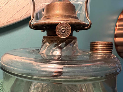 E Miller Co Oil Lamp - Queen Anne No. 1 | 10" | Vintage Home Decor