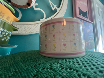 FTDA pastel floral indoor plant bowl and retro tulip candle set