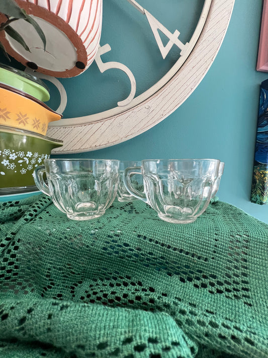 Set of 4 vintage Federal Glass Colonial Panel punch cups