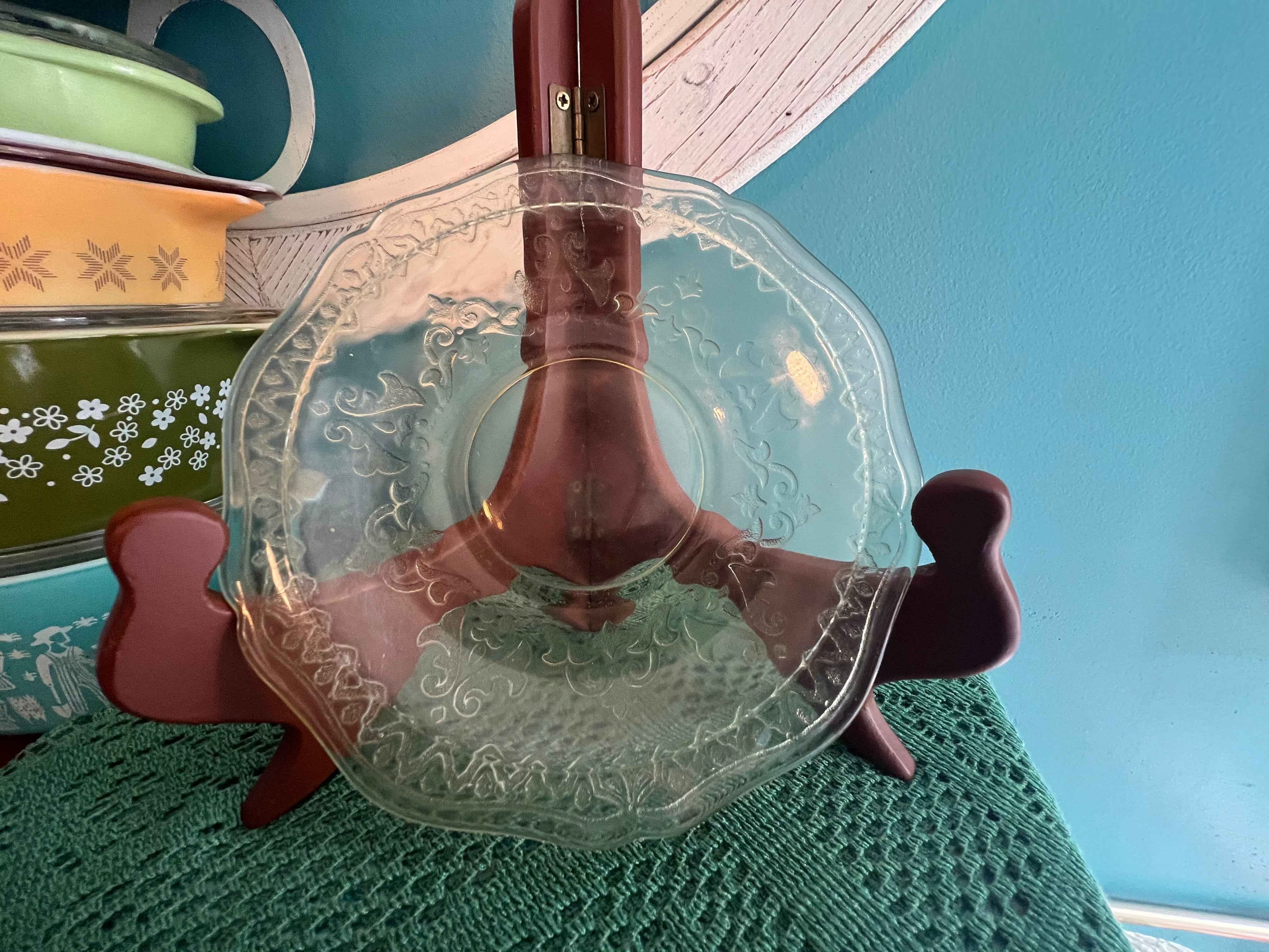 Federal Glass Collection – Vintage Bowls, Plates & Drinkware