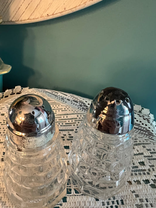 Mid-century 3.5” tall Fostoria American collectible glass shakers