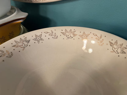 Star Flower French Saxon serving bowl