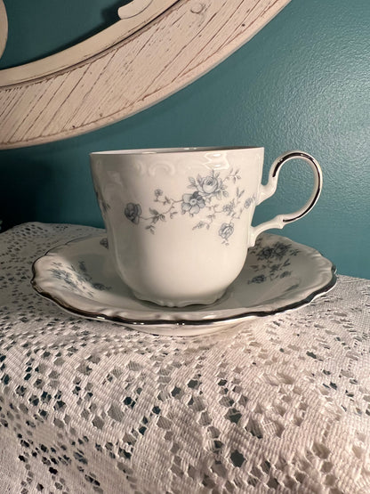 French porcelain Haviland Blue Garland dinnerware set with floral design